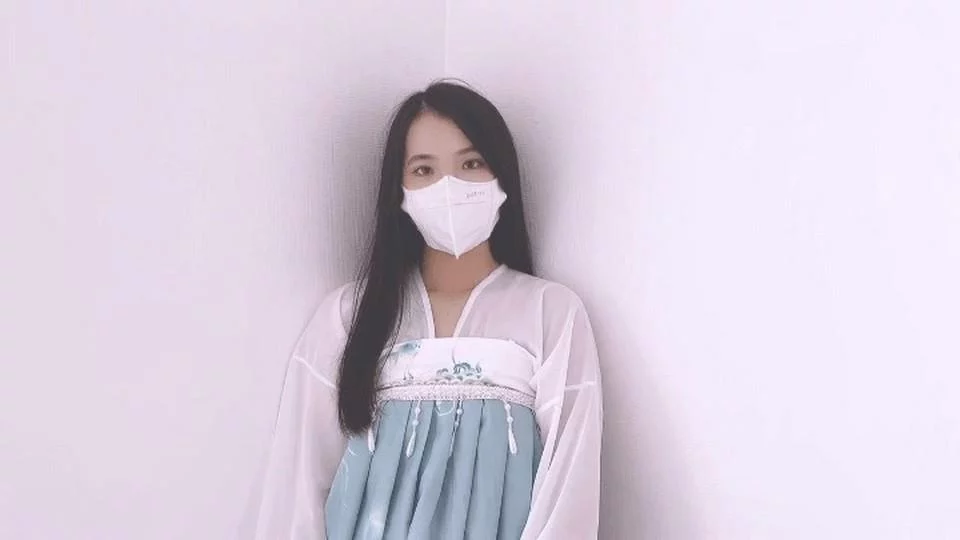 LLS300 - Em gái cổ trang thích chơi cưỡi ngựa – Trung Quốc